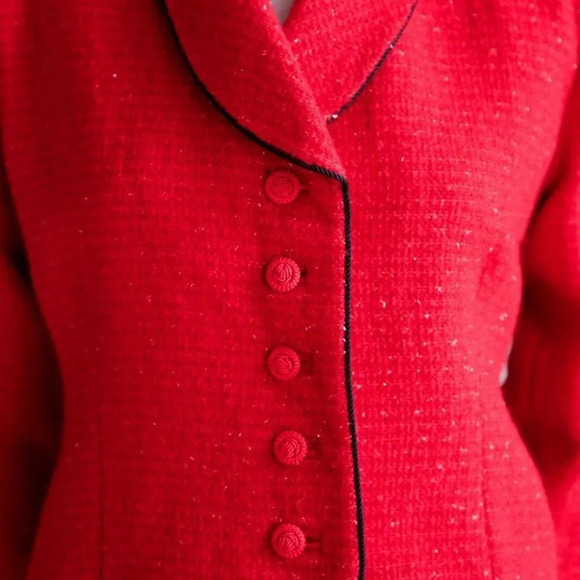Vintage  50s 60s Fitted Cropped Bright Red Silver Lurex Thread Accent Blazer - Picture 4 of 11